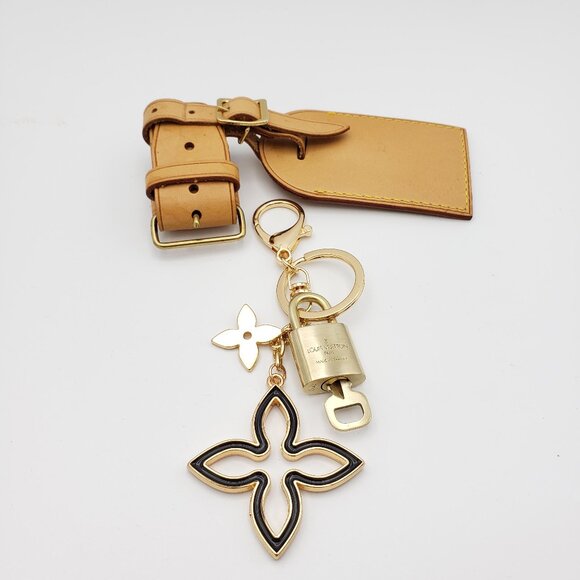 Authentic Louis Vuitton Luggage Nametag and Gold Padlock with Unbranded Keycharm - Picture 11 of 11